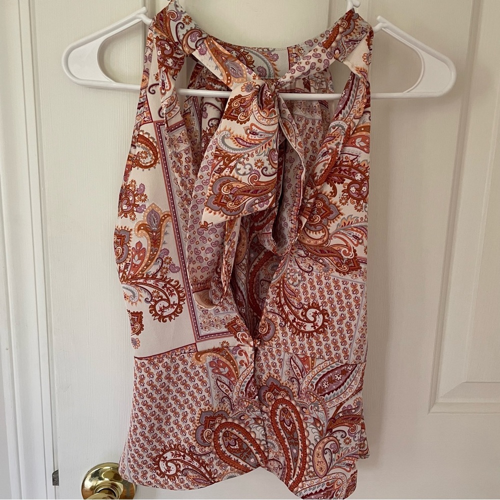 Small Bandana Style Top - Picture 4 of 4